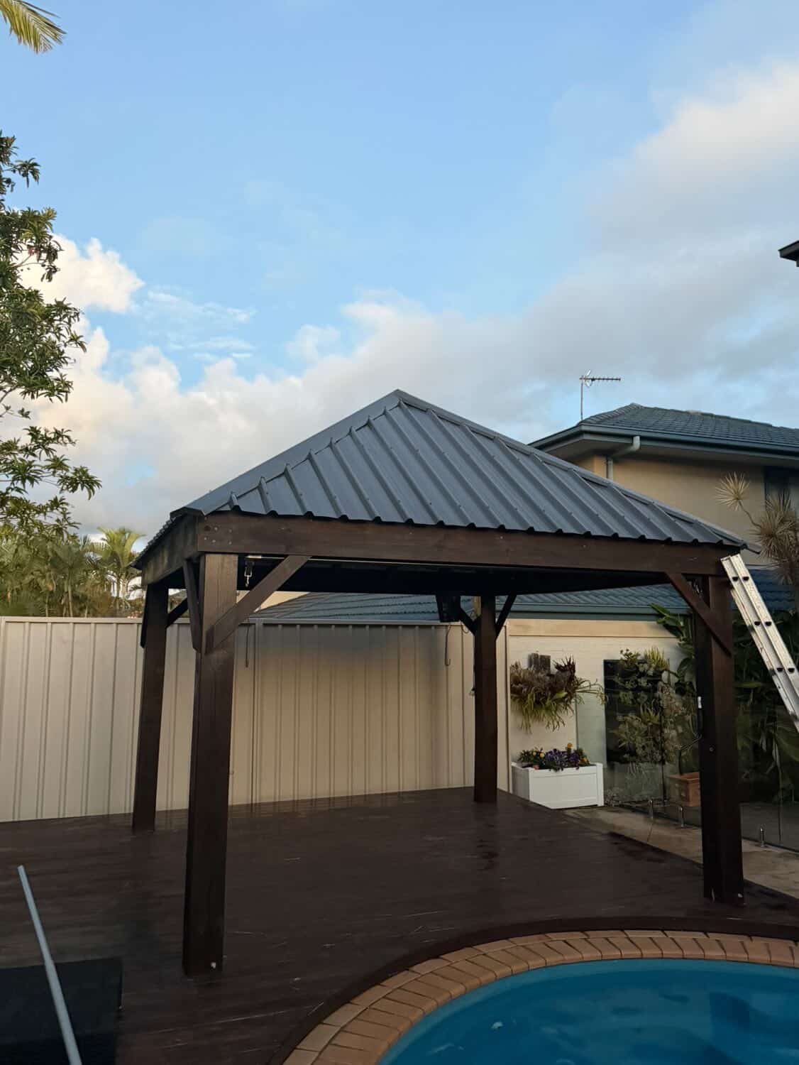 7 Outdoor Living Ideas for Brisbane Backyards